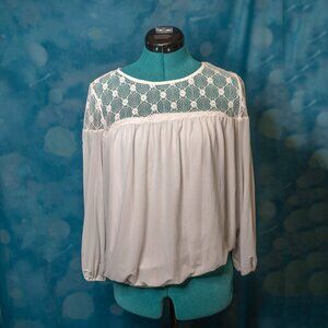 CLEARANCE Eci New York White Lace Yoke Peasant Blouse – Size M